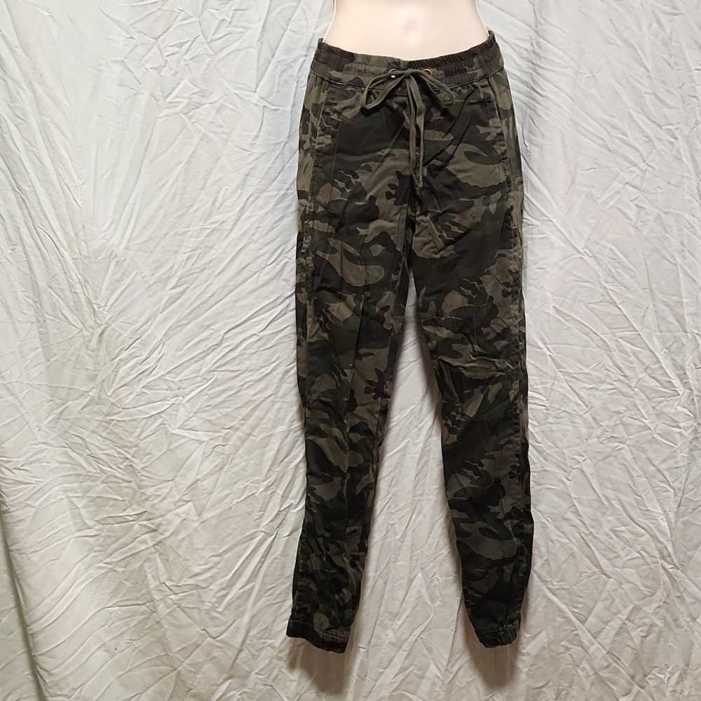 Camo pants
